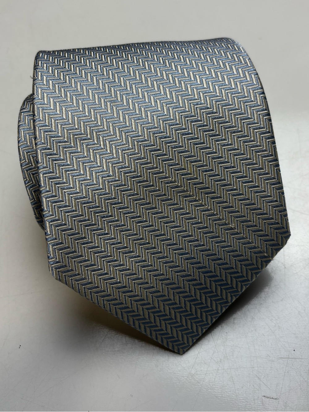 Brooks Brothers Light‎ Blue and Ivory Herringbone Silk Tie
